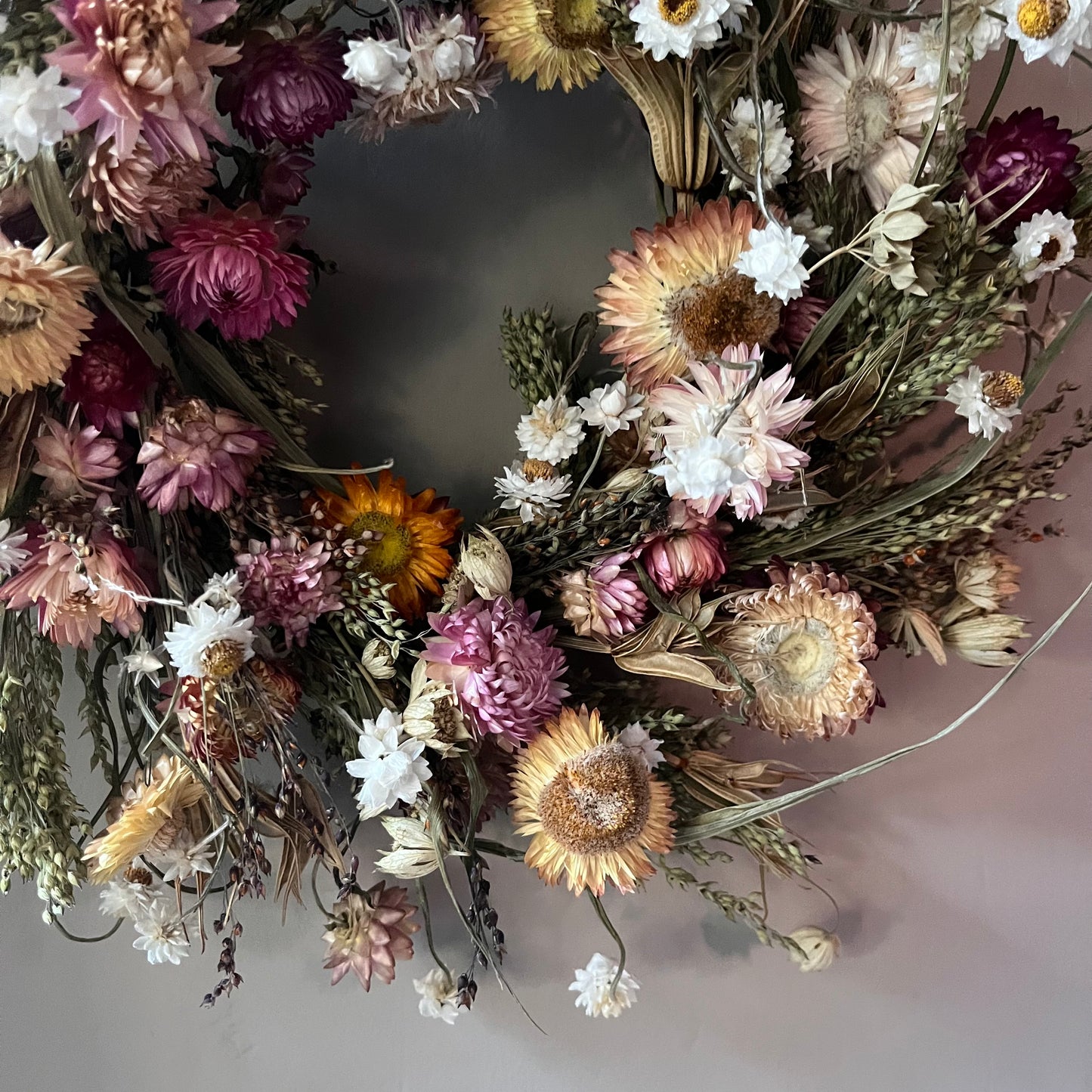 Spring wreath | Easter decorations | Dried flower wreath | Farmhouse Winter decor | Small wreath | Wall hangings | 25cm