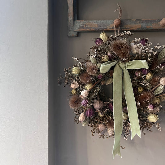 Easter Dried Flower Wreath: Farmhouse Decor (25cm)