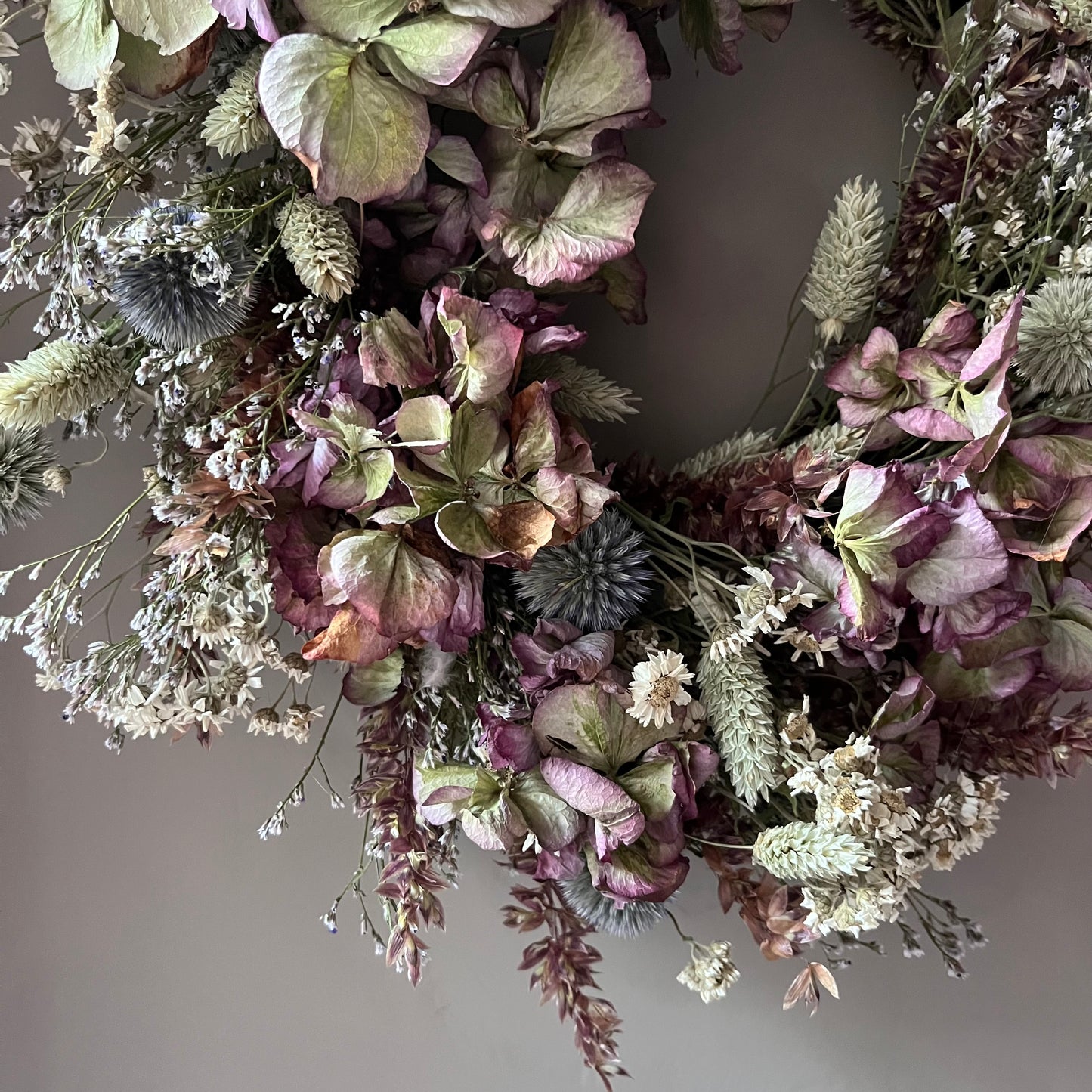 Summer Dried Flower Wreath: Farmhouse home Decor, 25cm