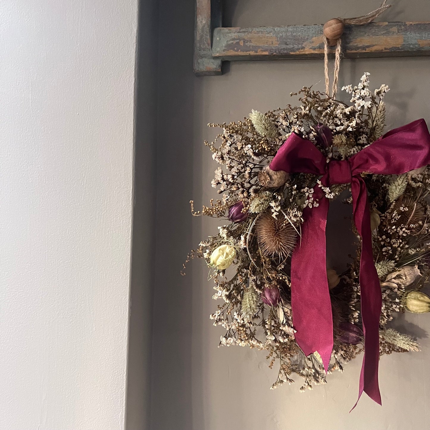 Everlasting dried flowers| Spring inspired decor | Colourful dried flowers | Spring farmhouse decor | Small Dried Flower Wreath | 25x25cm