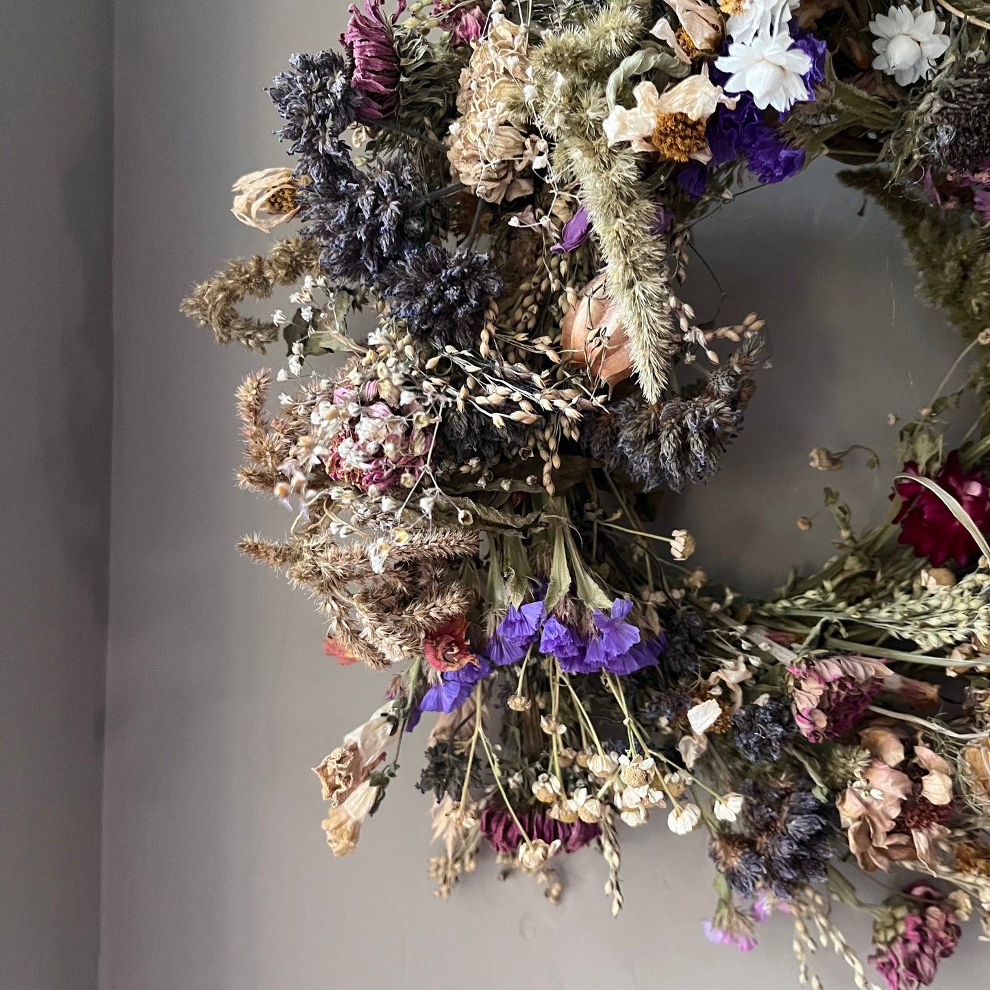 Easter Dried Flower Wreath: Farmhouse Decor (25cm)