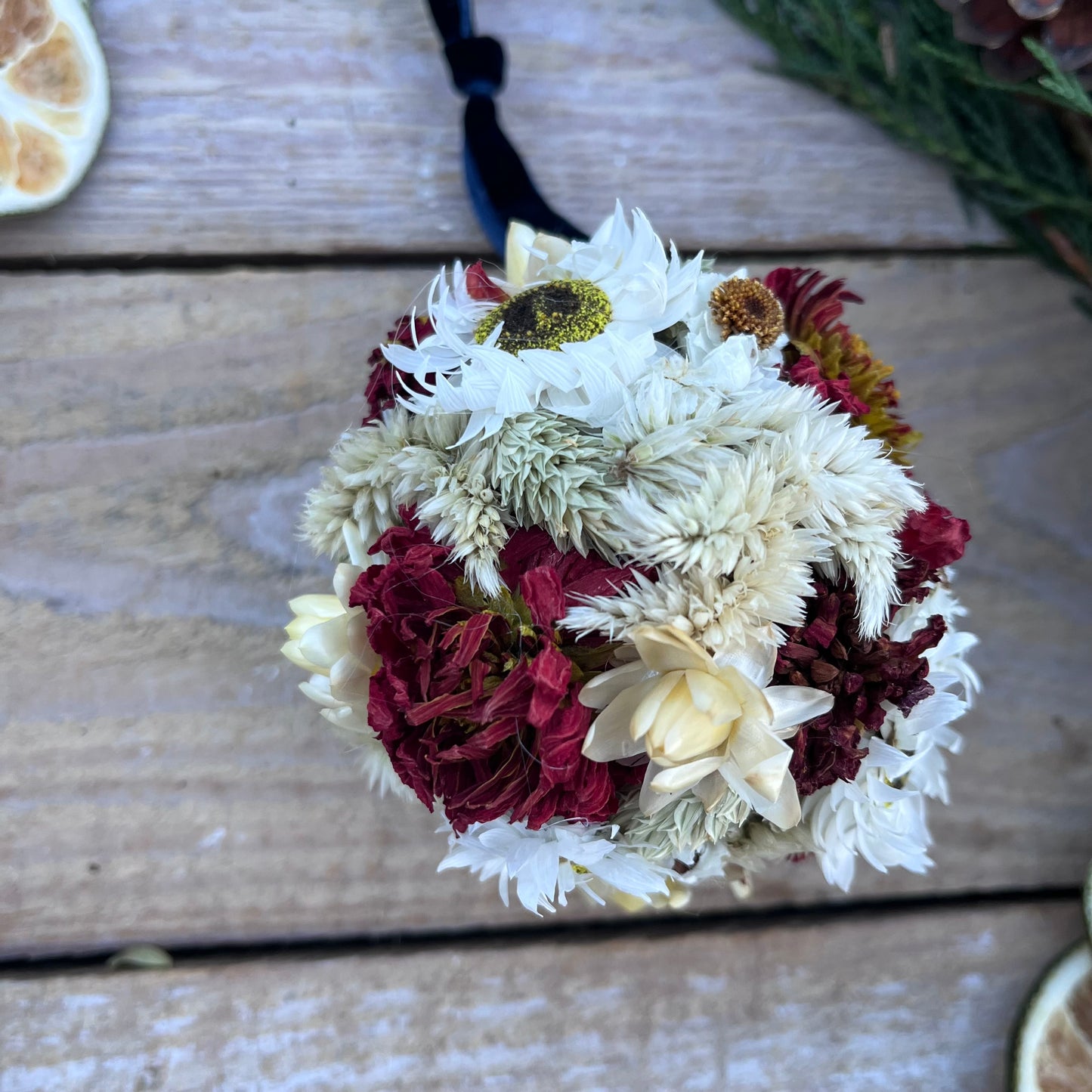 Dried flower baubles | Flower baubles | Farmhouse decorations | Floral tree décor | Tree decorations | Farmhouse Christmas | Seasonal décor