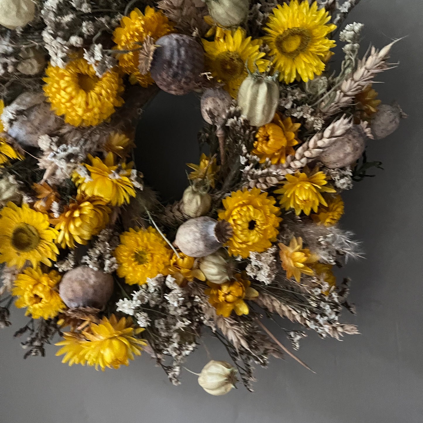 Dried Flower Wreath | Farmhouse Style Spring Decor (25cm)