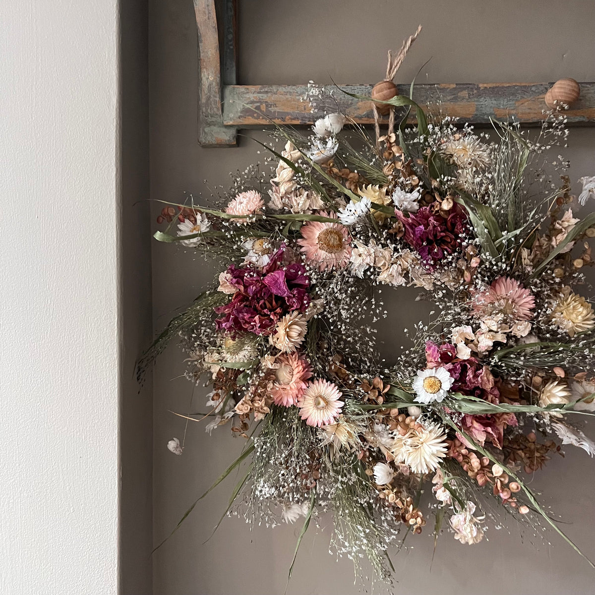 Dried Flower Autumn Wreath | Farmhouse Wall Decor | 28cm