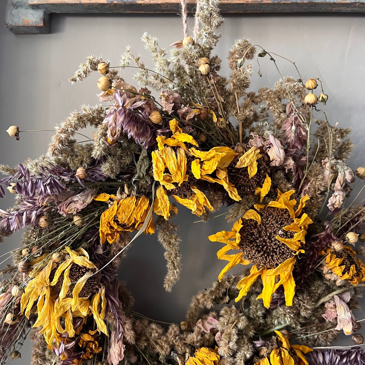 Dried flower wreath | Autumnal Home decor | 25cm