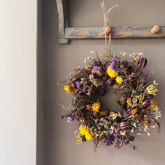 Colorful Dried Flower Wreath | Spring Decor (25x25cm)