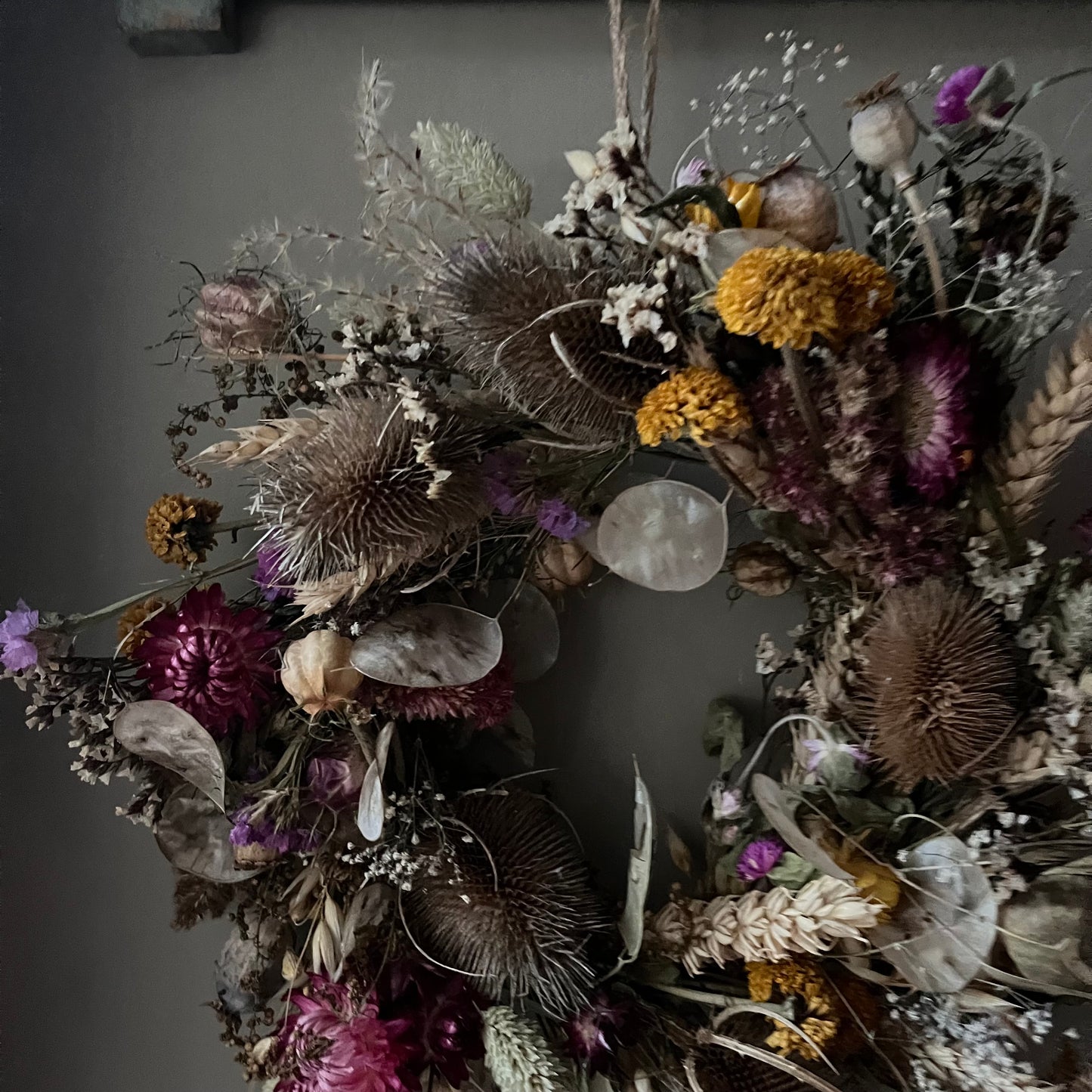 Everlasting dried flowers| Spring inspired decor | Colourful dried flowers | Spring farmhouse decor | Small Dried Flower Wreath | 25x25cm