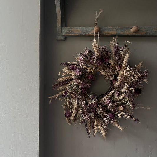Spring Dried Flower Wreath: Farmhouse Decor (25x25cm)