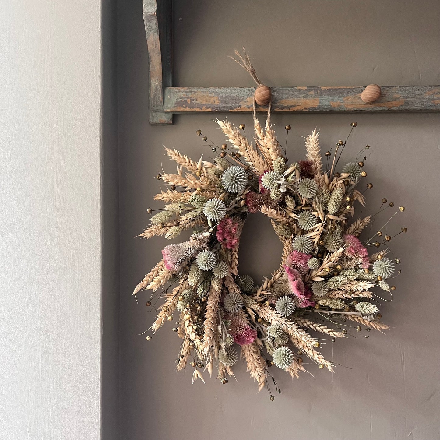 Dried Flower Spring Wreath | Farmhouse Wall Decor (25cm)