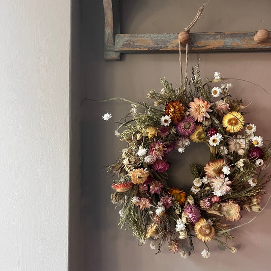 Spring wreath | Easter decorations | Dried flower wreath | Farmhouse Winter decor | Small wreath | Wall hangings | 25cm