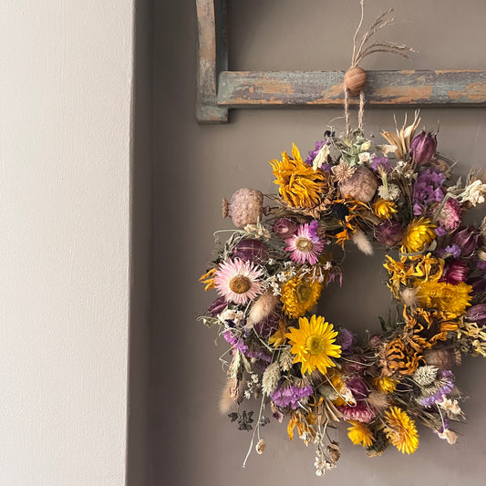 Dried Flower Wreath: Summer Farmhouse Decor, 25x25cm