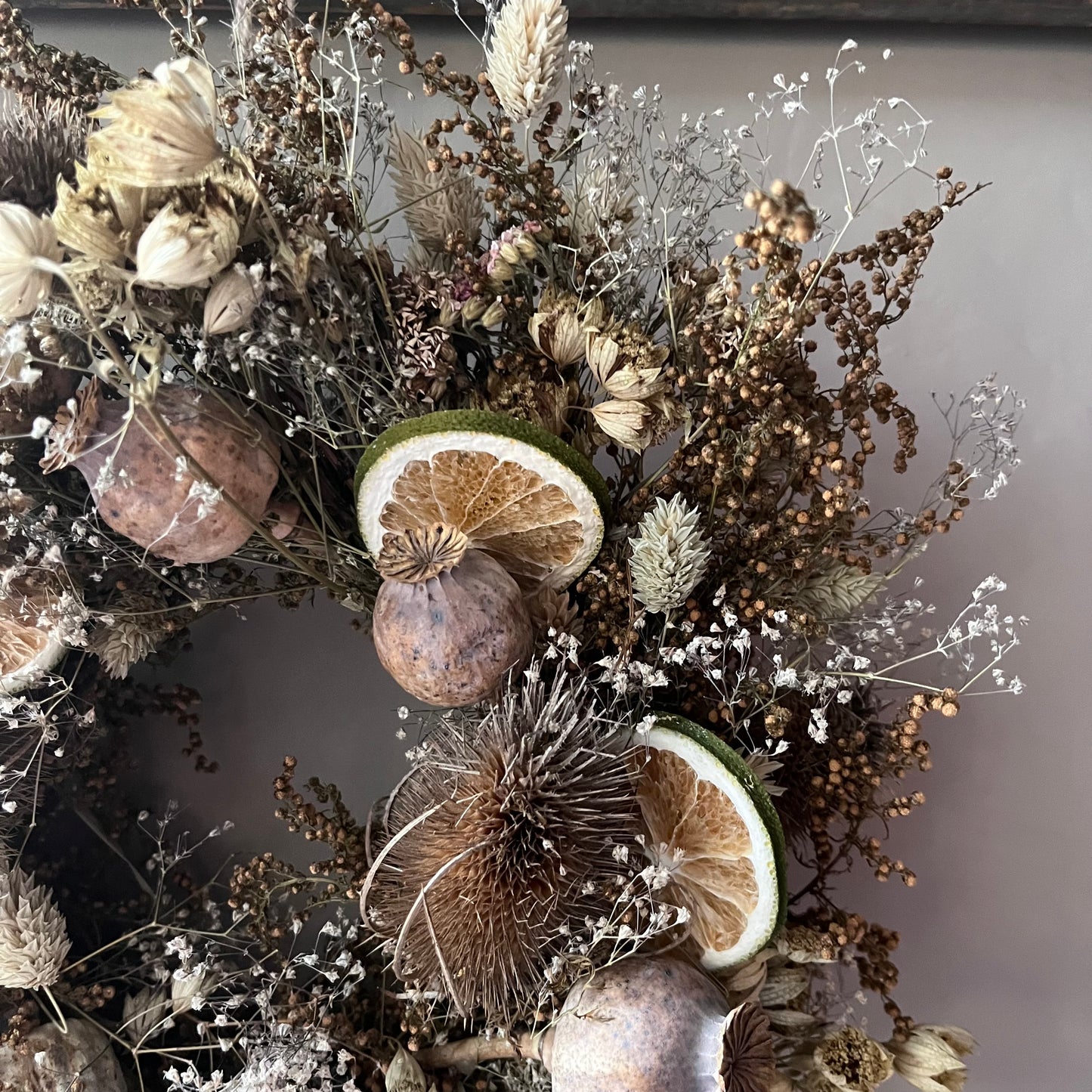 Dried Flower Wreath: Farmhouse Style Everlasting Floral Display (22cm)