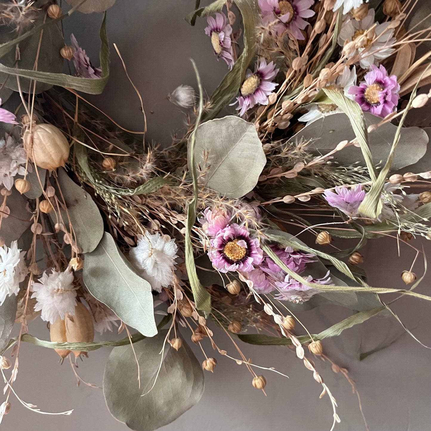Handcrafted Dried Flower Wreath | Rustic Farmhouse Wall Hanging (25cm)