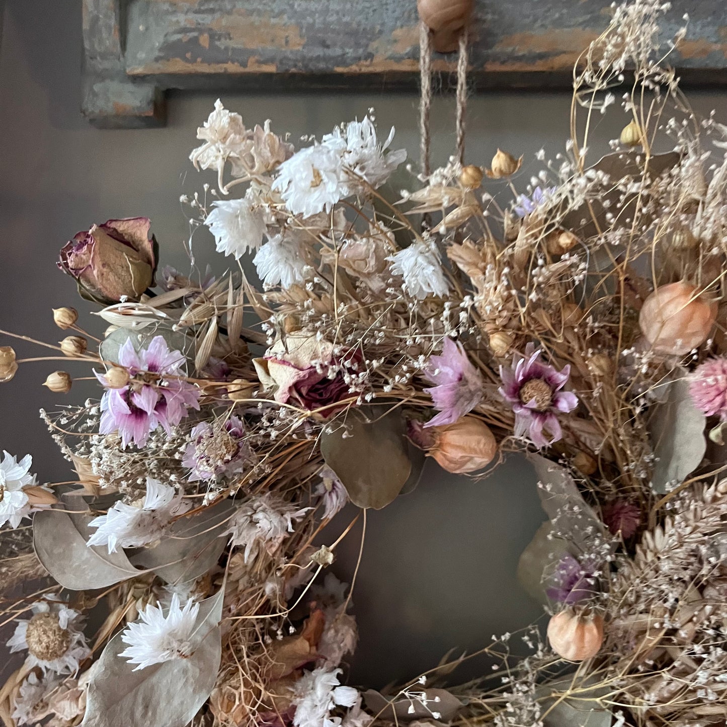 Spring Dried Flower Wreath: 25cm summer Decor