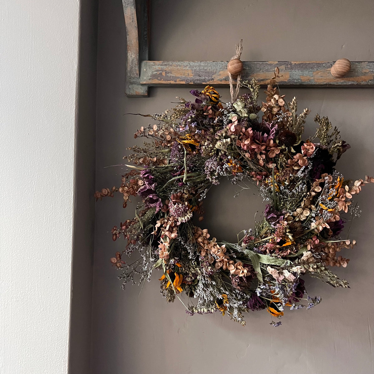 Autumn flower wreath | Dried flowers | Farmhouse home | 28cm