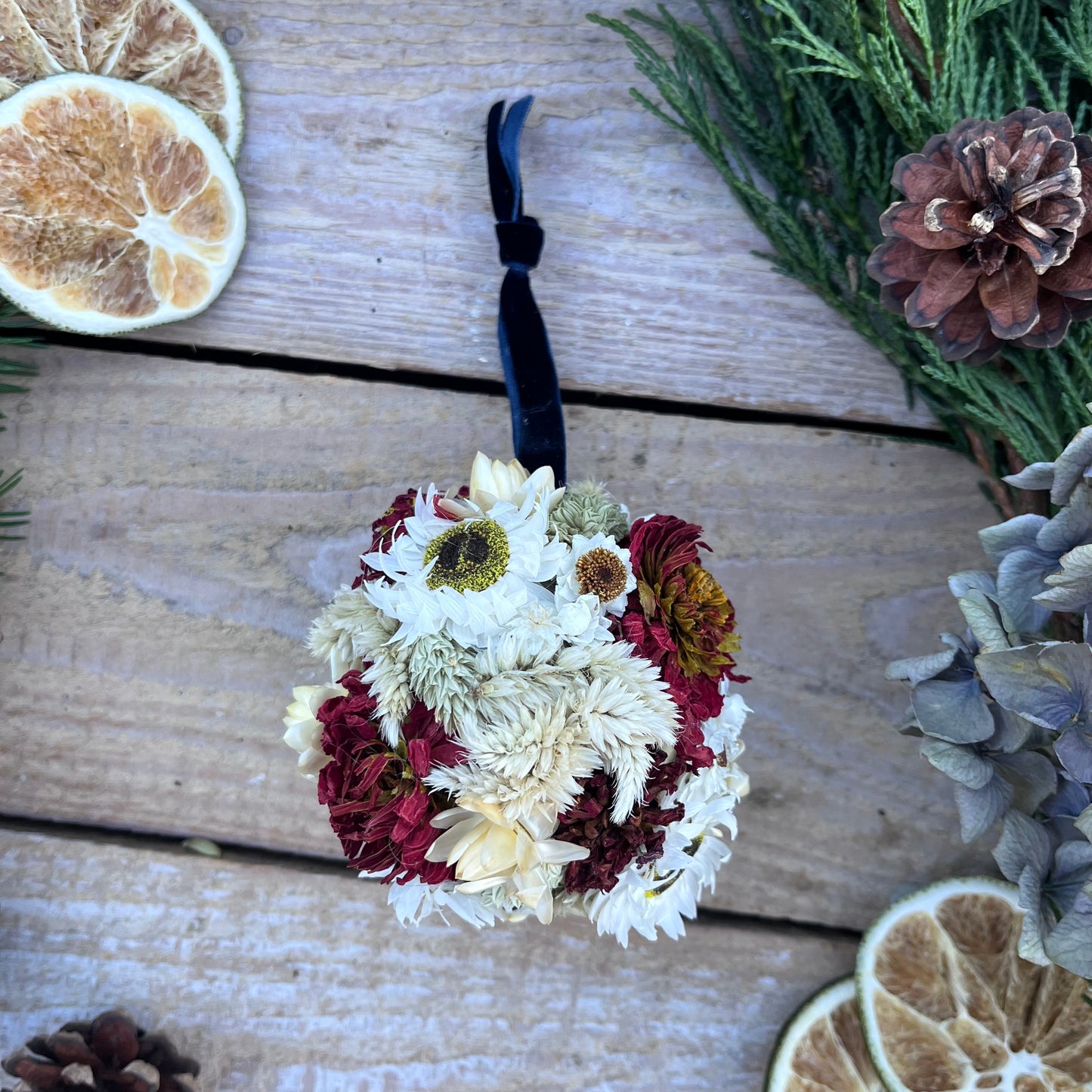 Dried flower baubles | Flower baubles | Farmhouse decorations | Floral tree décor | Tree decorations | Farmhouse Christmas | Seasonal décor