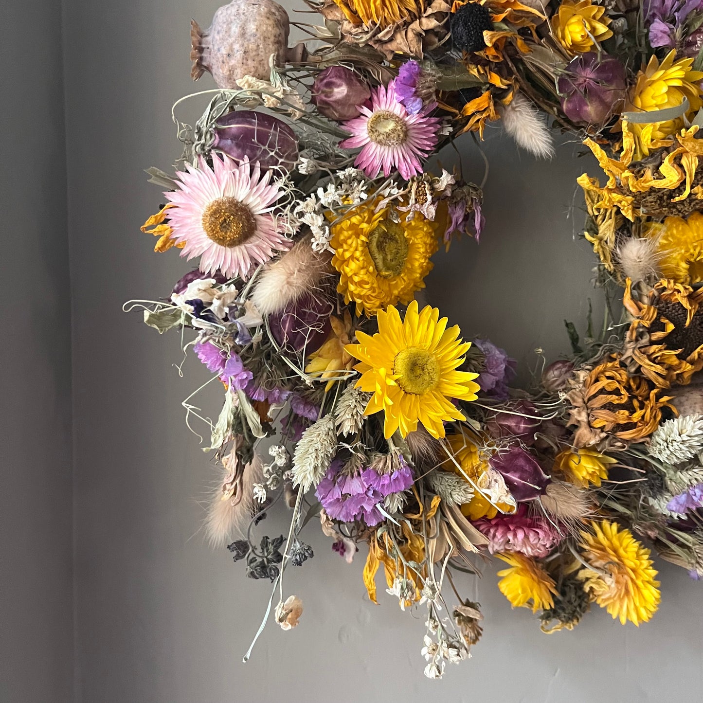 Dried Flower Wreath: Summer Farmhouse Decor, 25x25cm