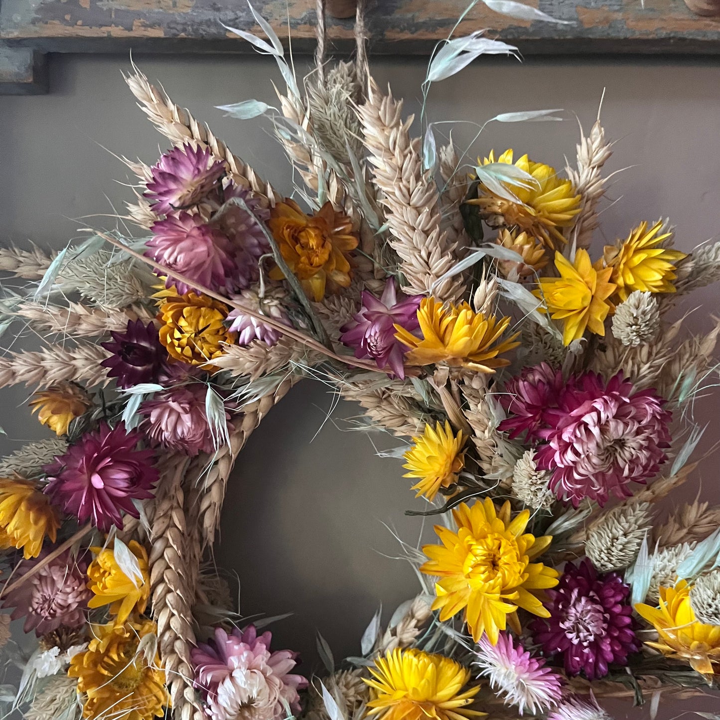 Colorful Dried Flower Wreath | Spring Decor (25x25cm)
