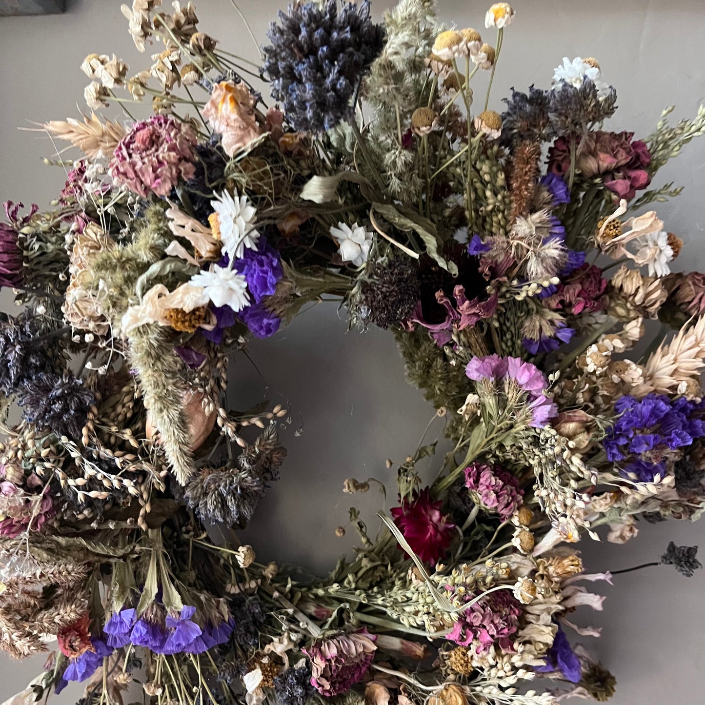 Easter Dried Flower Wreath: Farmhouse Decor (25cm)