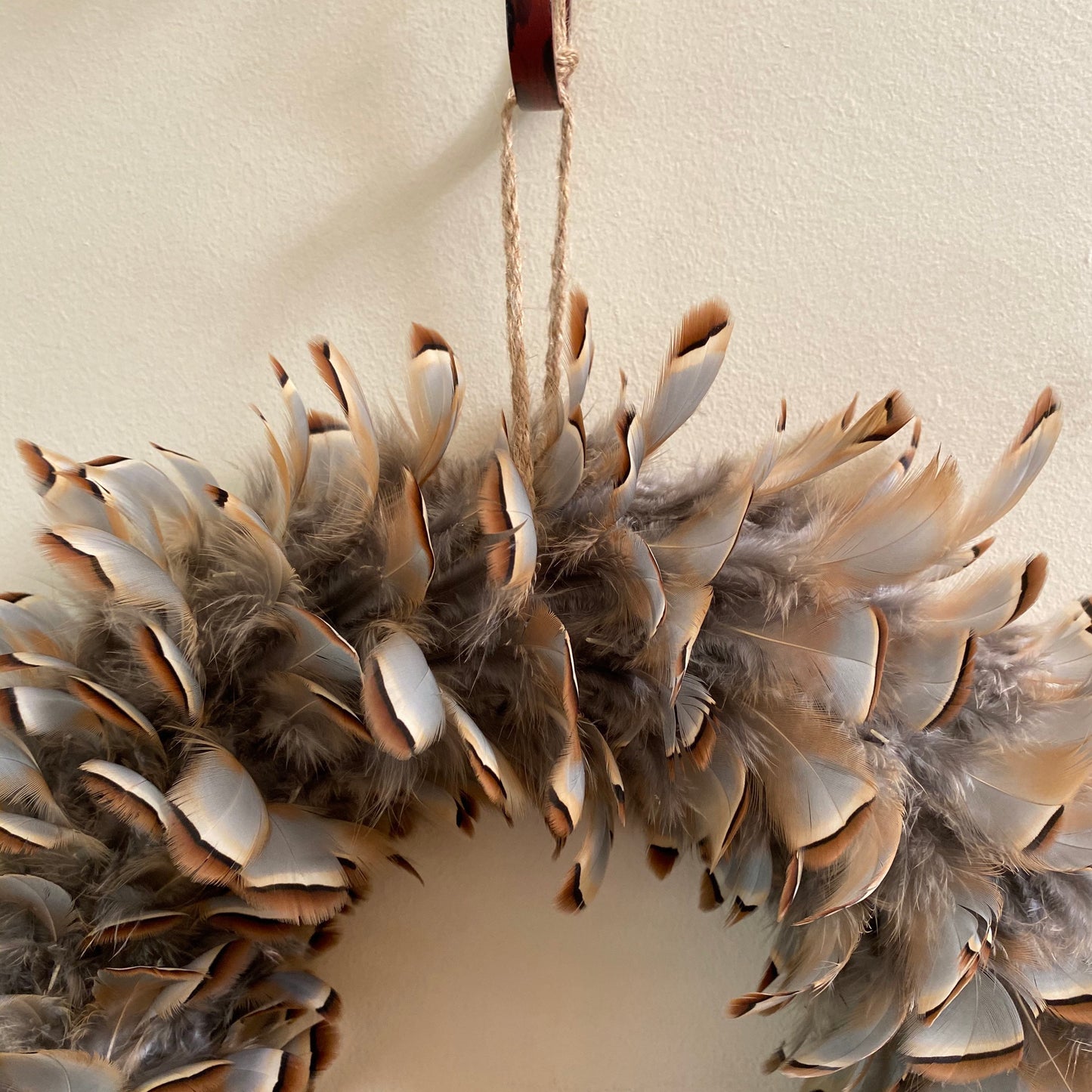 Feather wreath | Door wreath | Farmhouse wreath | Housewarming gift | Country wreath | Winter wreath | Rustic Winter | 30-35cm