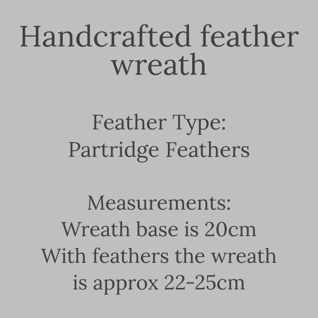 Feather wreath | Feather wall art | Farmhouse Christmas | Farmhouse decor | Country wreath | Christmas wreath | Winter home decor | 20-25cm