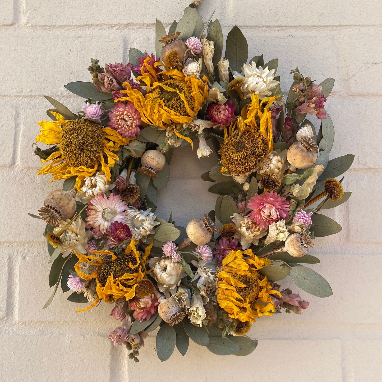 Everlasting dried flowers | Autumn farmhouse décor | Small Dried Flower Wreath | 25x25cm