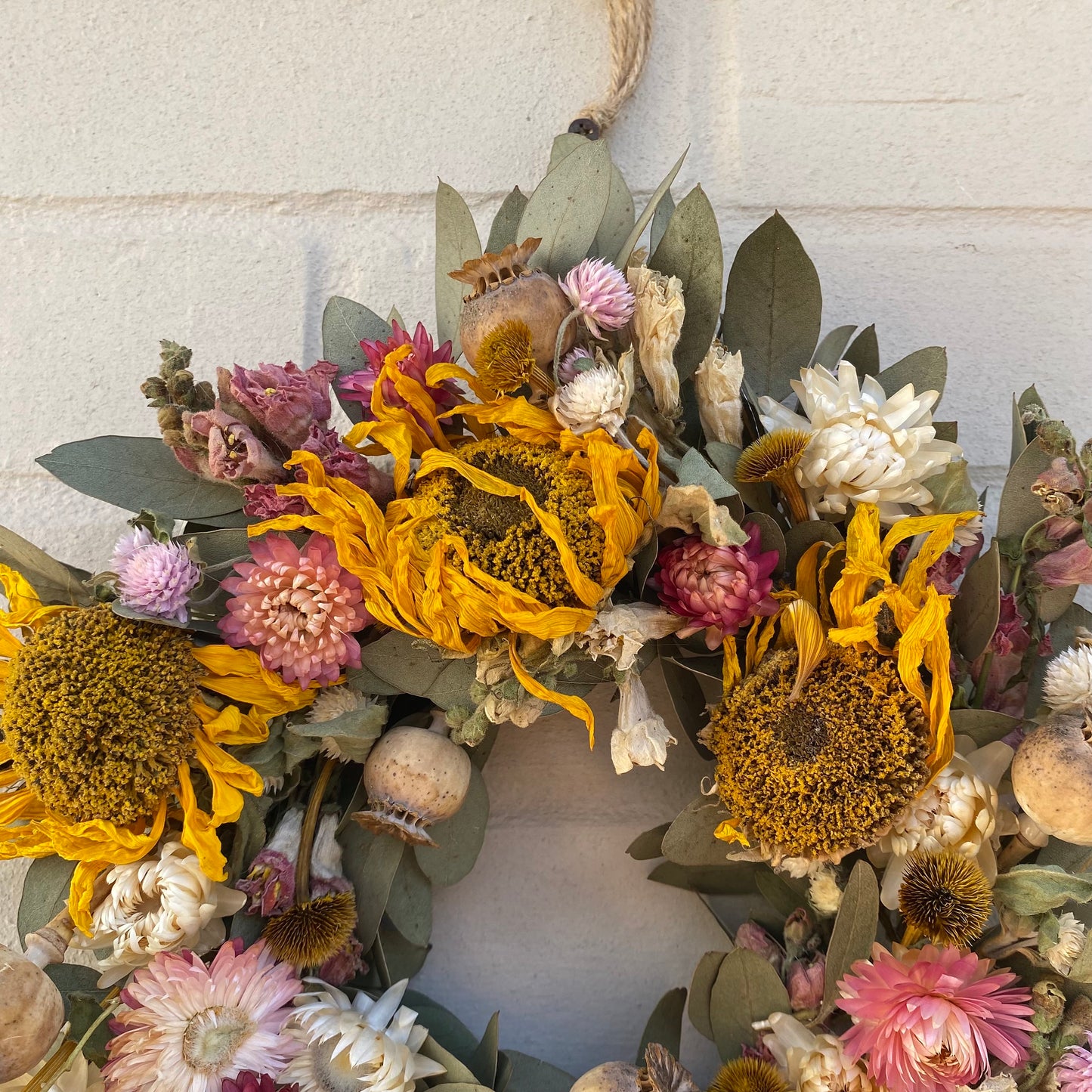 Everlasting dried flowers | Autumn farmhouse décor | Small Dried Flower Wreath | 25x25cm