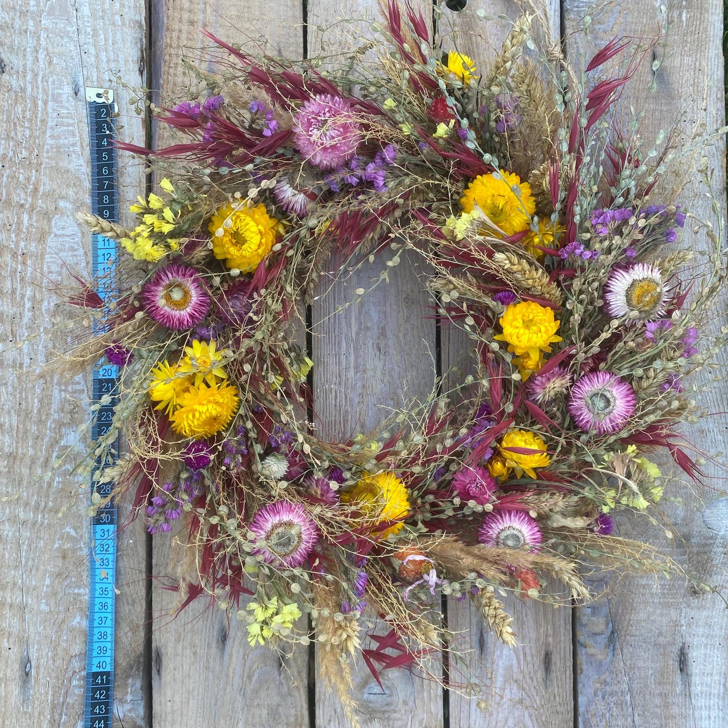 Everlasting flower | Dried flower | Farmhouse style | Farmhouse home | Autumnal flower wreath | Everlastings | Home Decor | 38cm