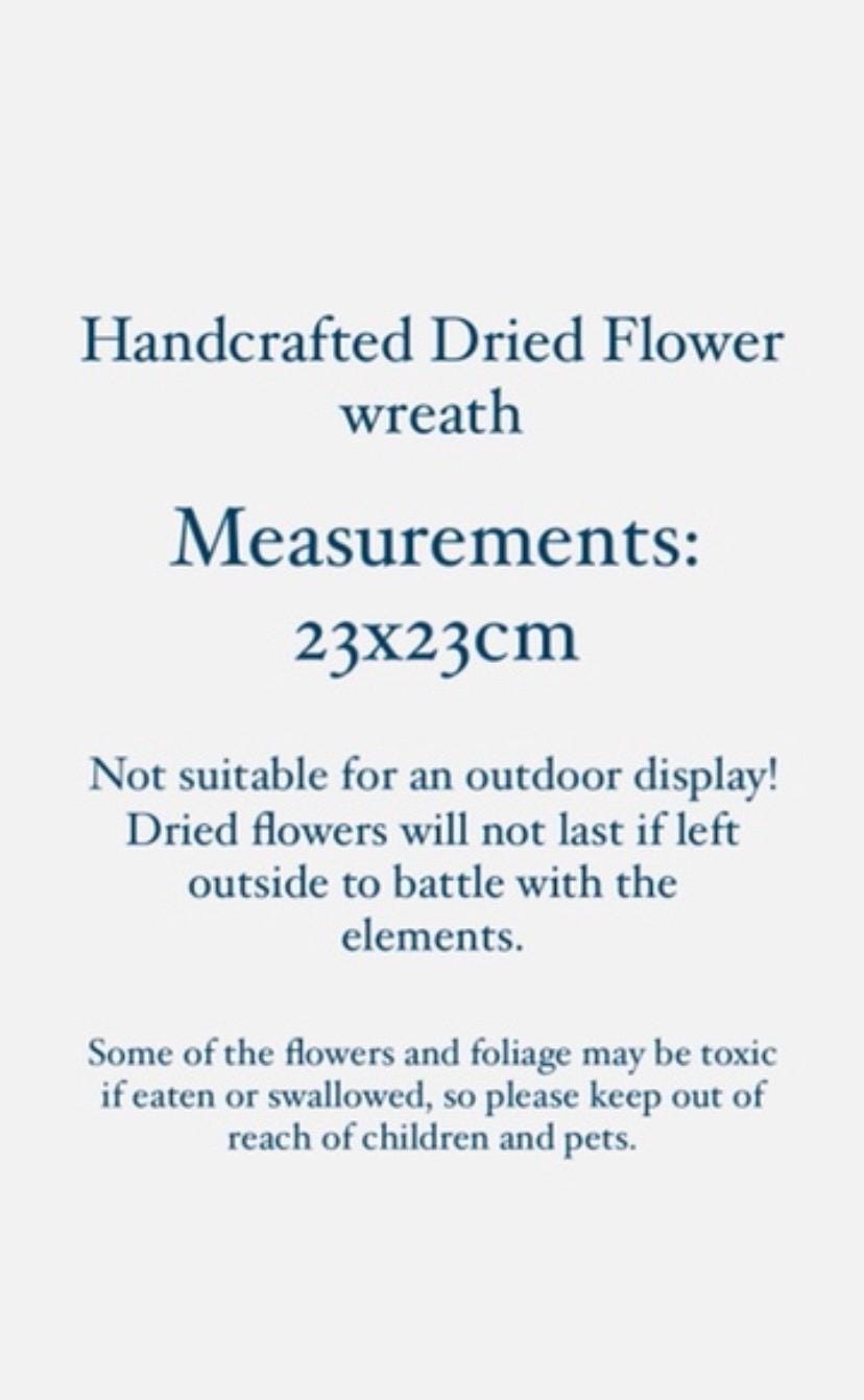 Winter Dried Flower Wreath: Christmas Decor, Handcrafted in Suffolk