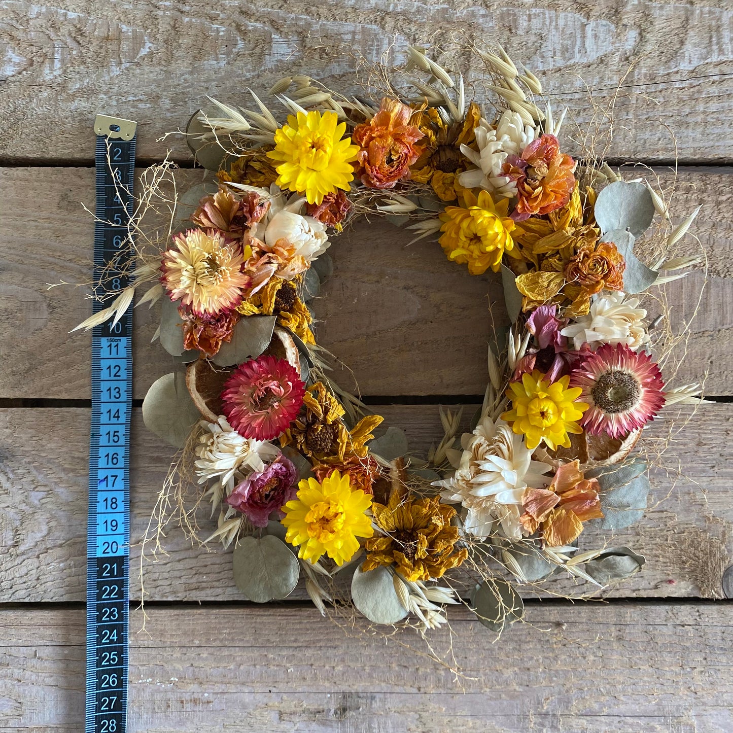 Everlasting dried flowers | Autumn inspired décor | Dried flowers | Autumnal wreath | Autumn inspired decor | 23cm