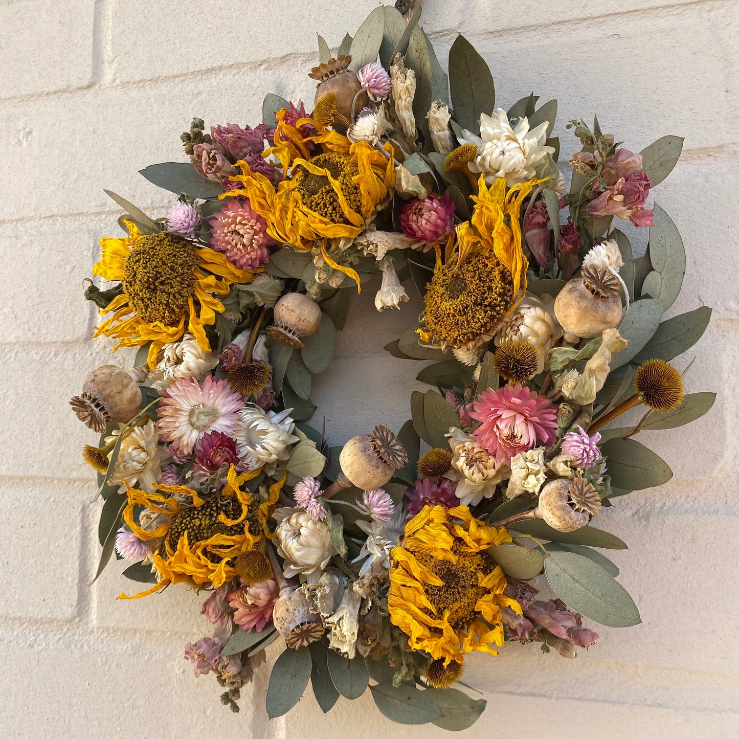 Everlasting dried flowers | Autumn farmhouse décor | Small Dried Flower Wreath | 25x25cm