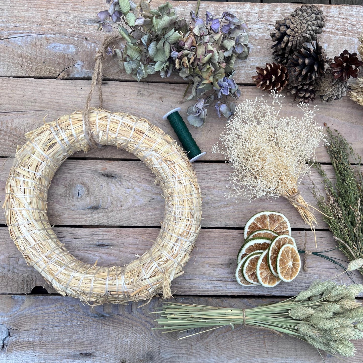 Dried flower wreath making kit | Wreath making kit | 25cm wreath | Craft kit | DIY kit | Flower craft kit