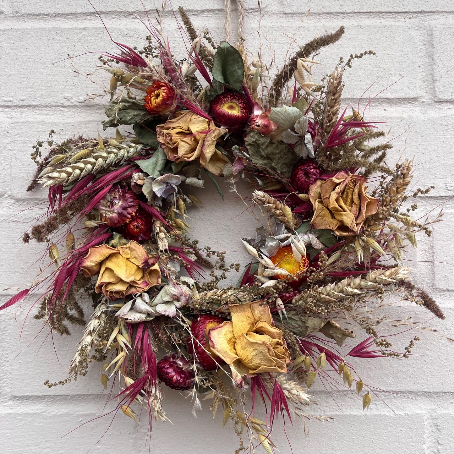 Everlasting flower | Easter inspired | Spring dried flowers | Small Dried Flower Wreath | Everlastings | Easter door Decor | 25cm