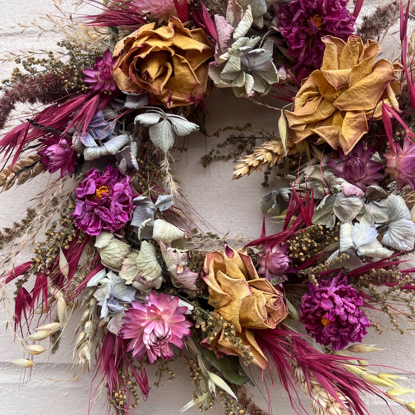 Everlasting dried flowers| Spring inspired decor | Colourful dried flowers | Spring farmhouse decor | Small Dried Flower Wreath | 25x25cm