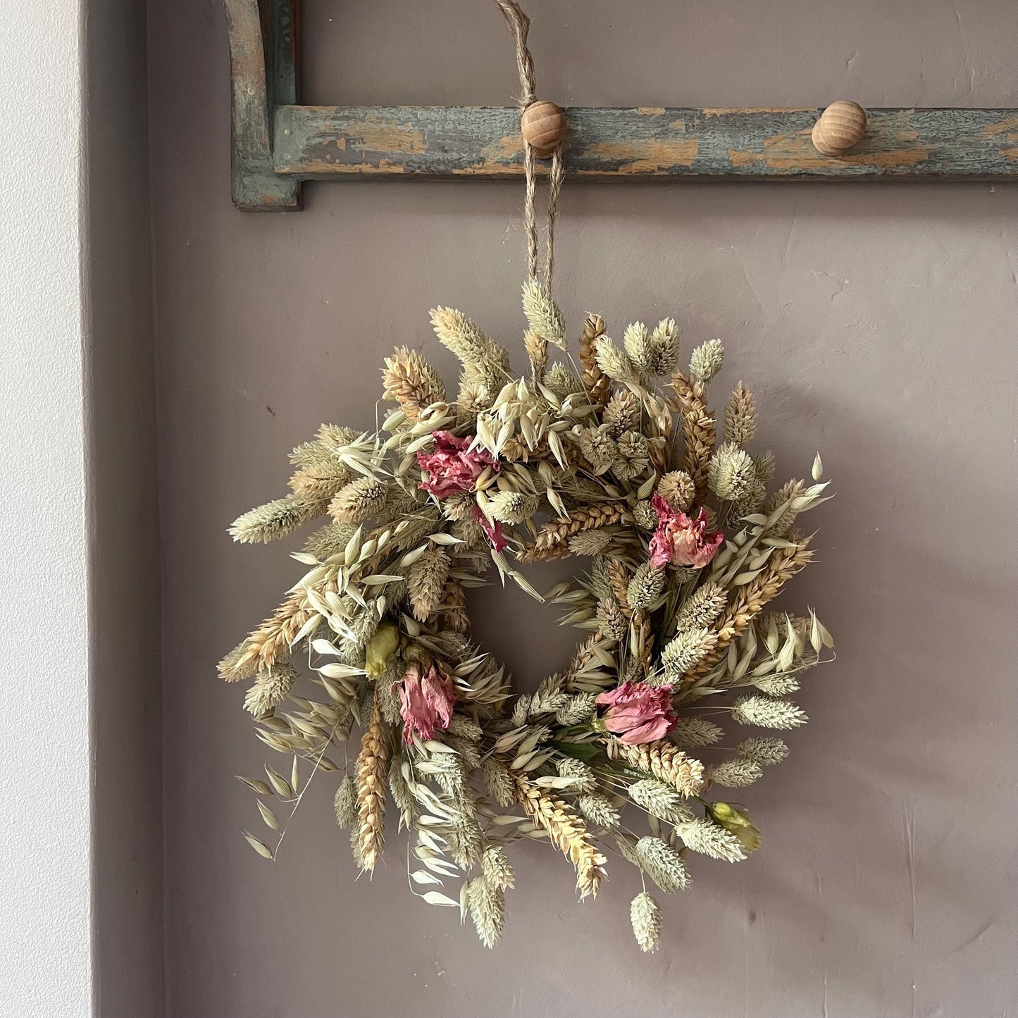 Everlasting flower | Dried flowers | Farmhouse style | Farmhouse home | Country living | Front door decor | Farmhouse wreath | 25x25cm
