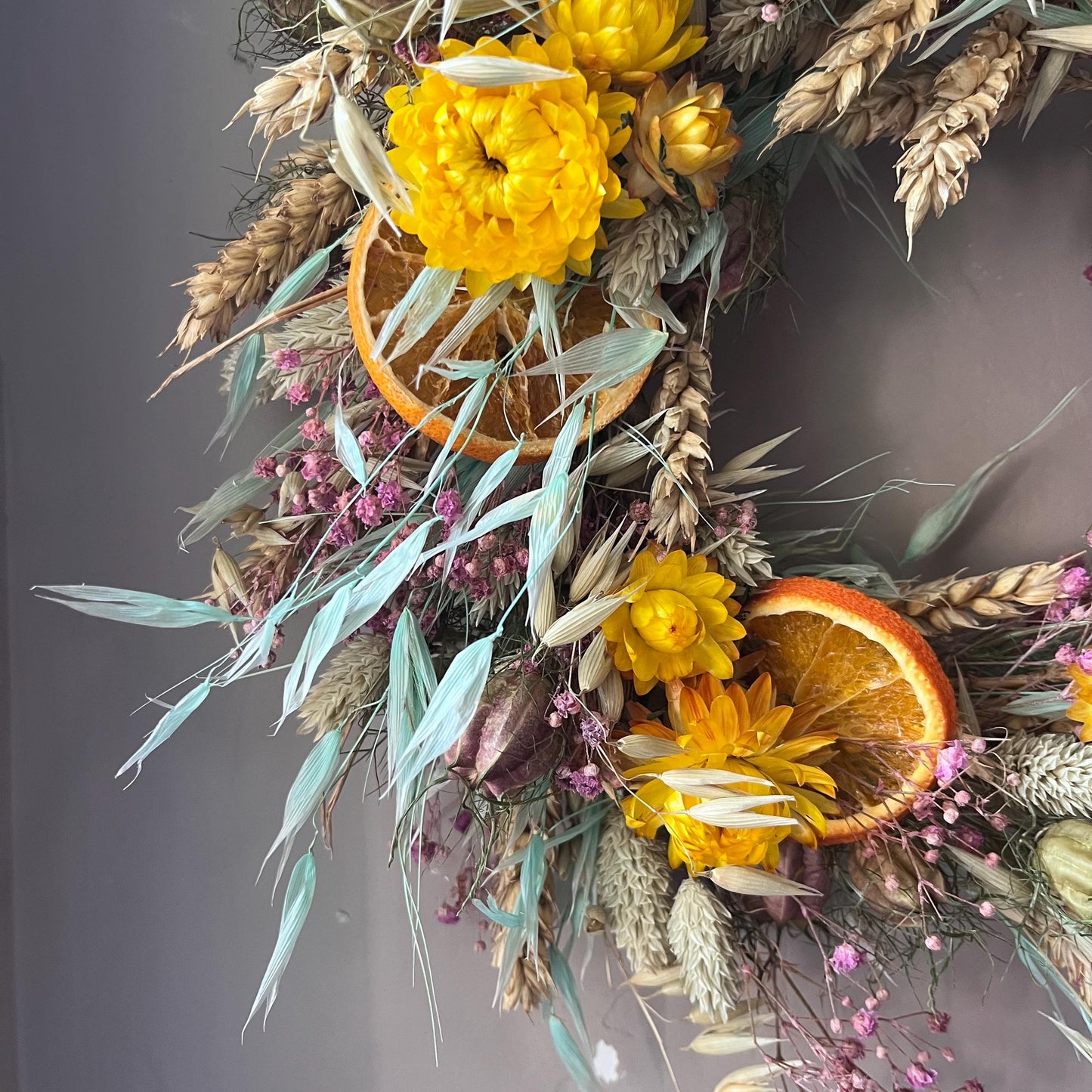 Everlasting dried flowers| Spring inspired decor | Colourful dried flowers | Spring farmhouse decor | Small Dried Flower Wreath | 25x25cm