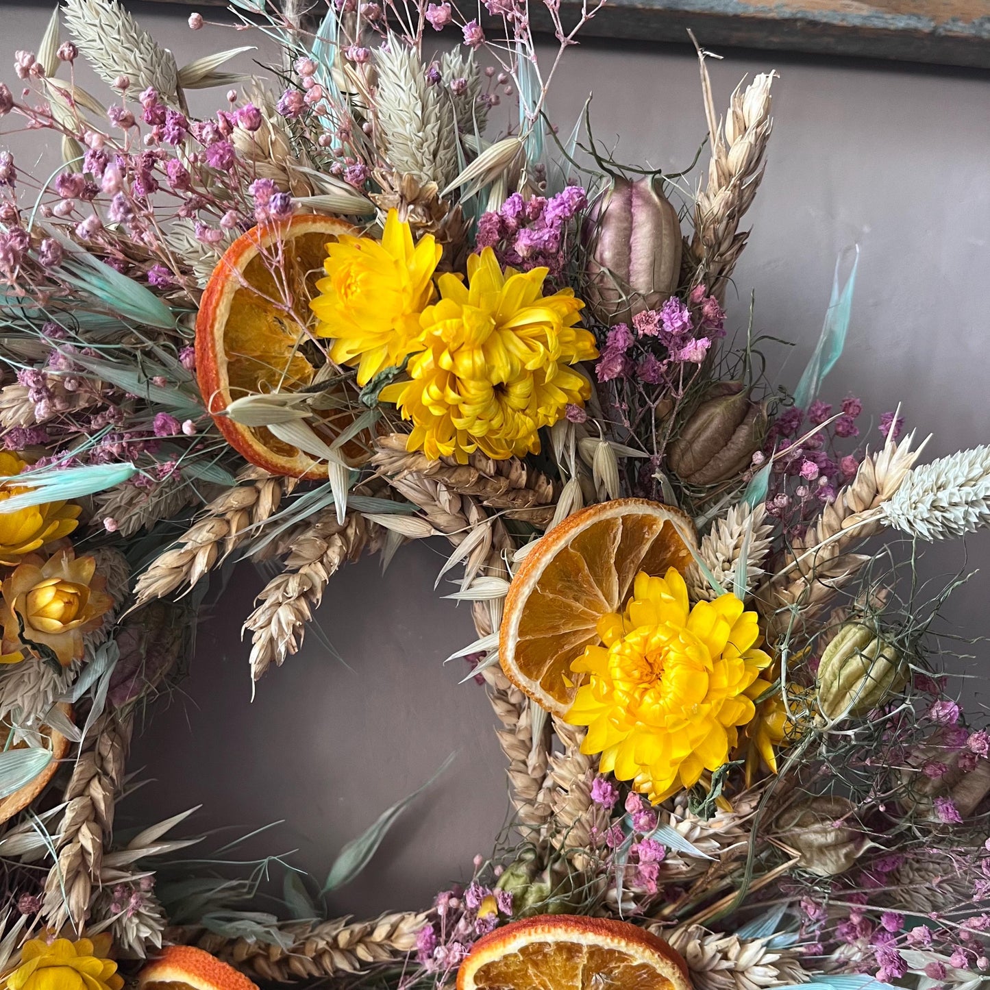Everlasting dried flowers| Spring inspired decor | Colourful dried flowers | Spring farmhouse decor | Small Dried Flower Wreath | 25x25cm