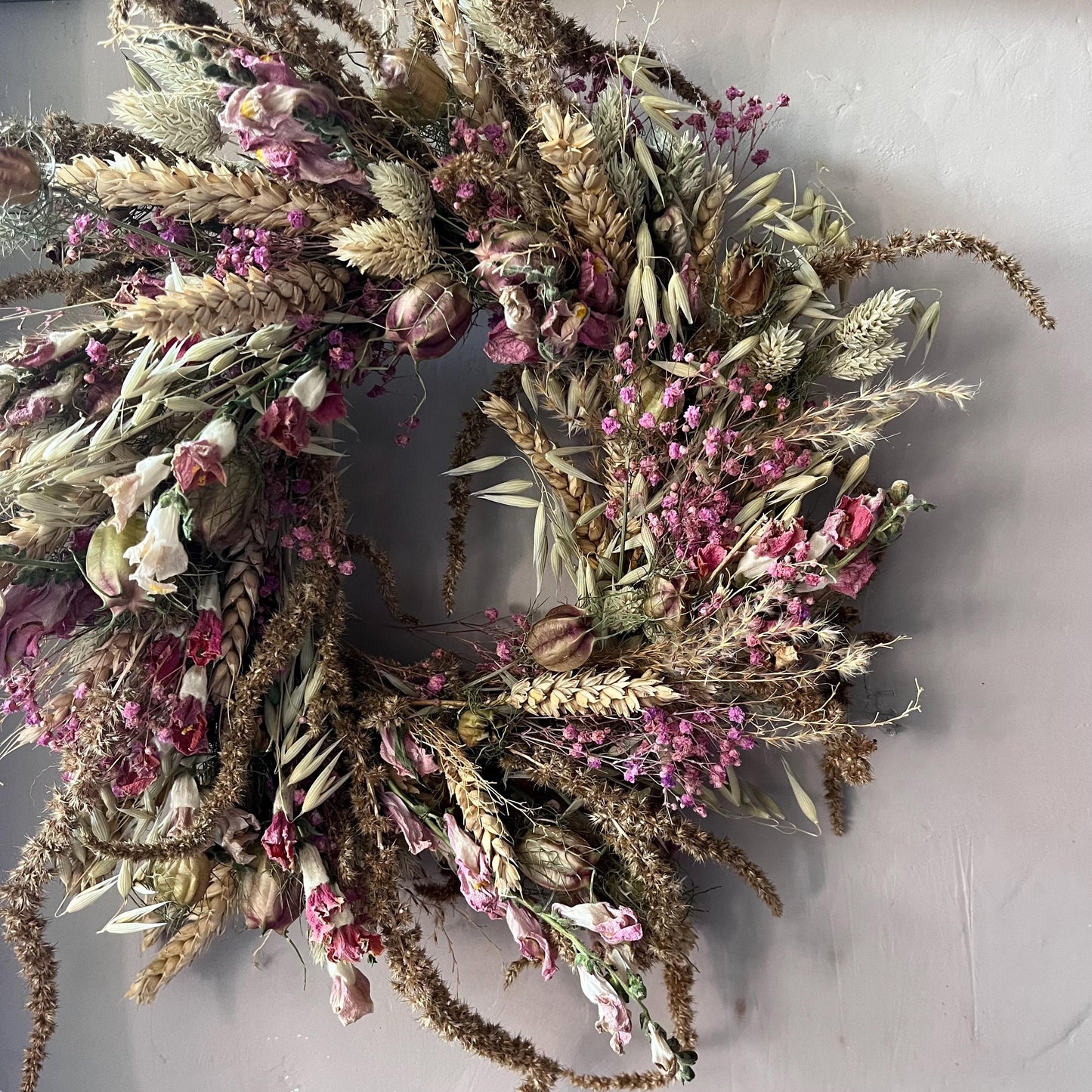 Autumn flower wreath | Dried flowers | Farmhouse home | Country living | Seasonal Front door decor | Autumnal Farmhouse wreath | 25cm