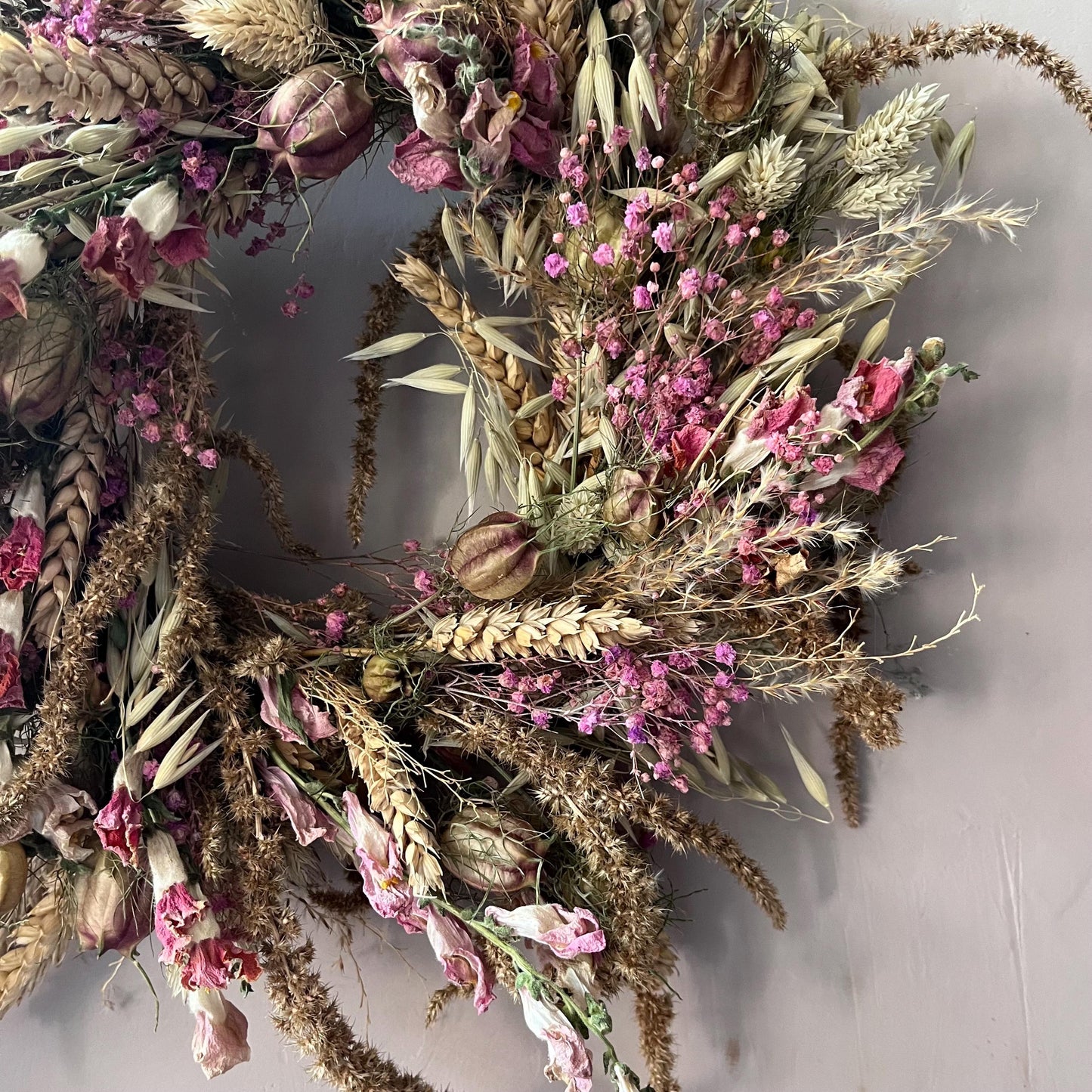 Autumn flower wreath | Dried flowers | Farmhouse home | Country living | Seasonal Front door decor | Autumnal Farmhouse wreath | 25cm
