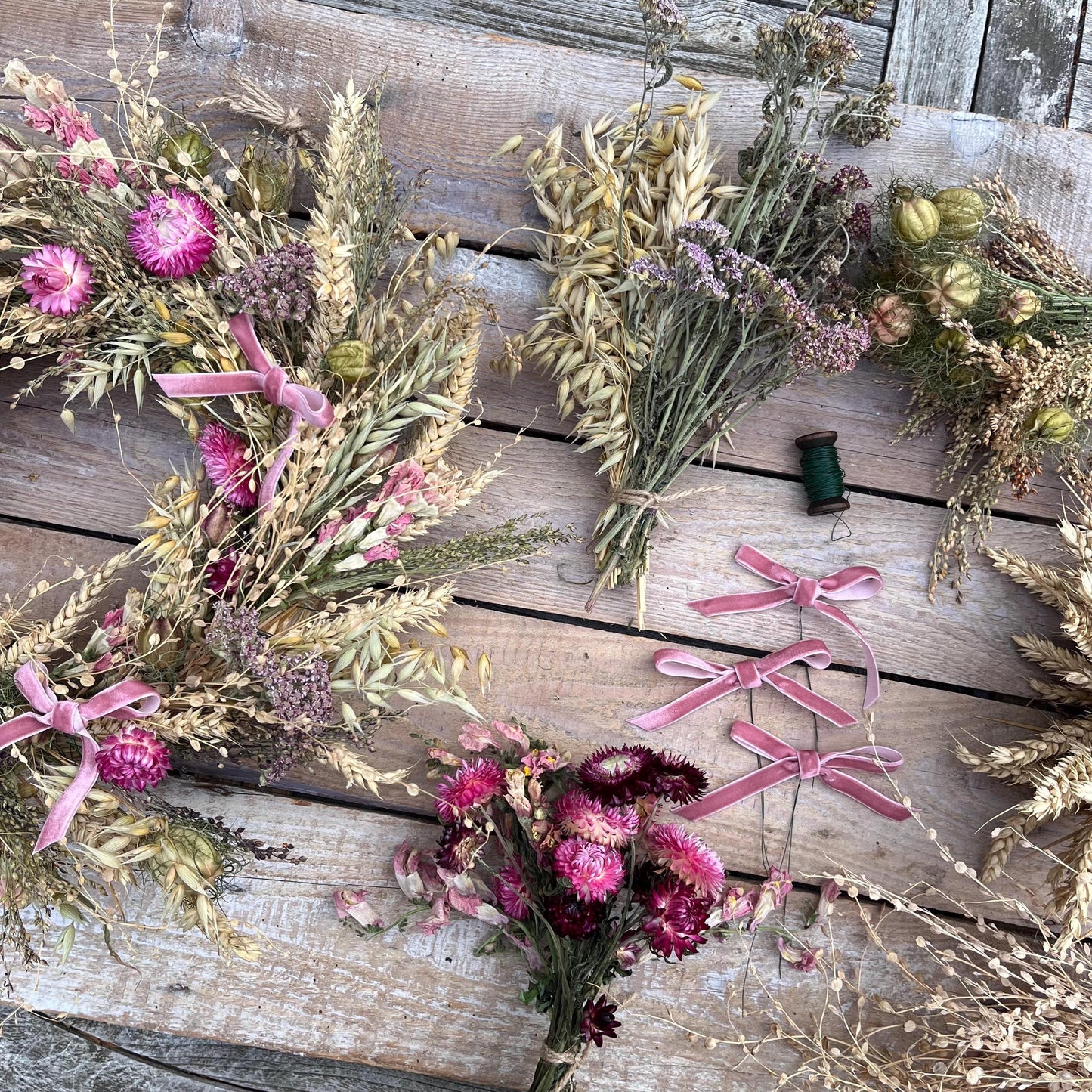 Dried flower wreath making kit | Wreath making kit | 25cm wreath | Craft kit | DIY kit | Flower craft kit | Summer wreath