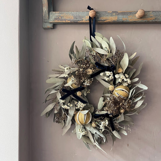 Winter wreath | Winter decorations | Dried flower wreath | Farmhouse Winter decor | Small wreath | Wall hangings | 25cm