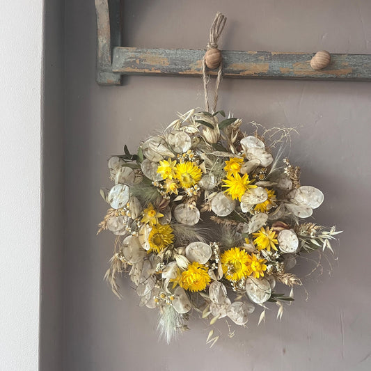 Autumn wreath | Autumnal decorations | Dried flower wreath | Farmhouse spring decor | Small wreath | Wall hangings | 25cm