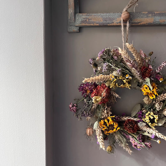 Everlasting flower | Autumn inspired decor | Autumn dried flowers | Small Dried Flower Wreath | Everlastings | Autumnal Home Decor | 25cm