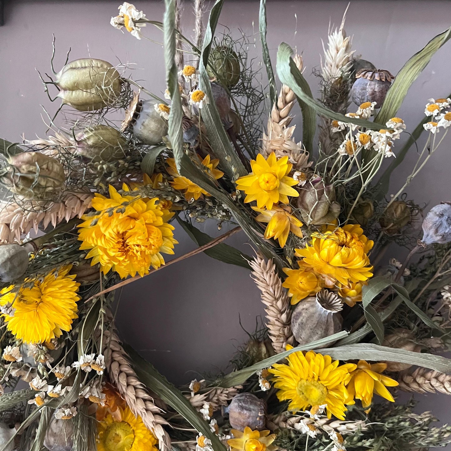 Autumn flower wreath | Dried flowers | Farmhouse home | Country living | Front door decor | Farmhouse wreath | 25cm