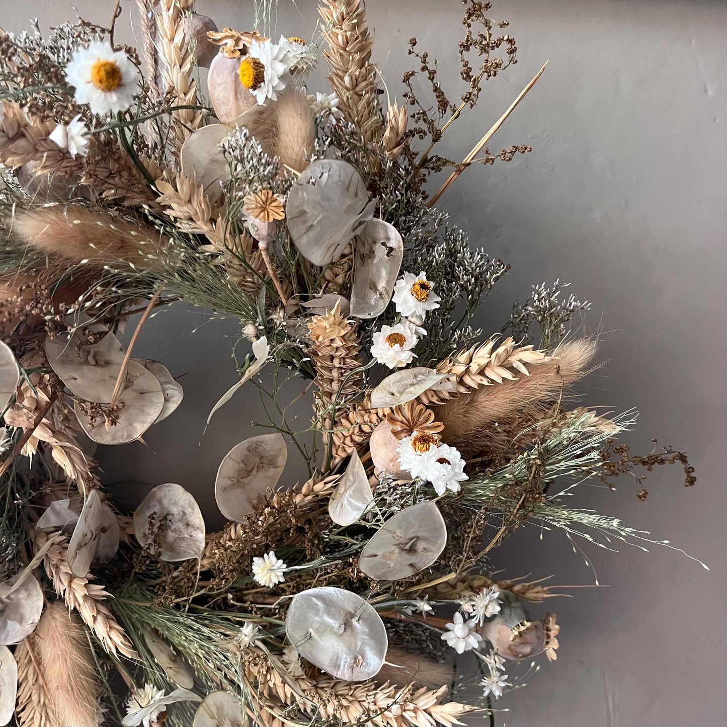 Dried flower wreath | Farmhouse style | Farmhouse home | Country living | Winter decor | Farmhouse wreath | Wreath for winter | 25cm