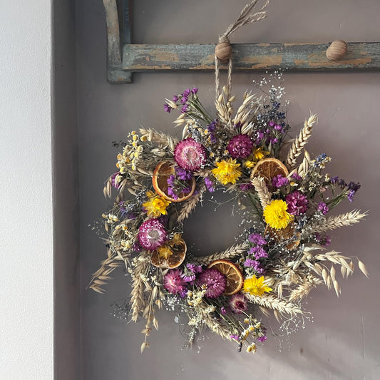 Autumnal flower wreath | Dried flowers | Farmhouse home | Country living | Front door decor | Farmhouse wreath | 25cm