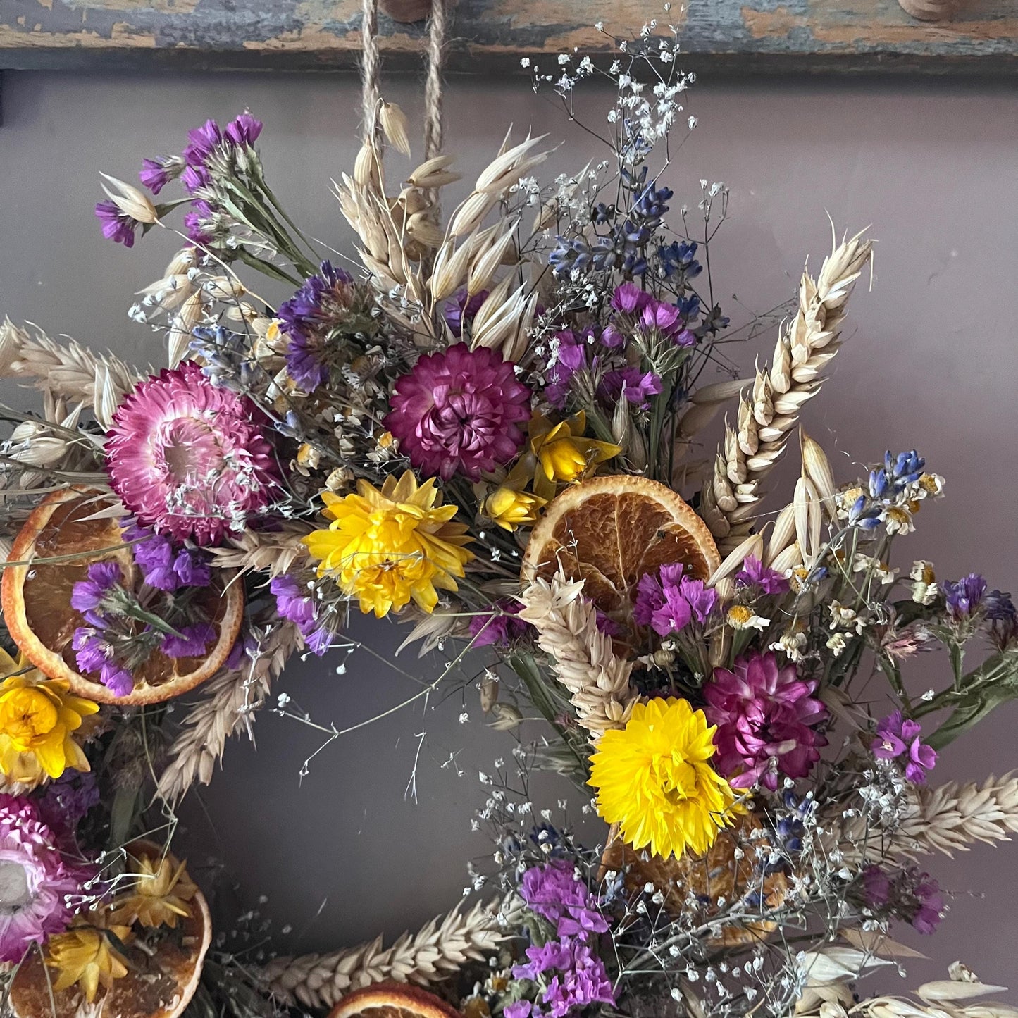 Autumnal flower wreath | Dried flowers | Farmhouse home | Country living | Front door decor | Farmhouse wreath | 25cm
