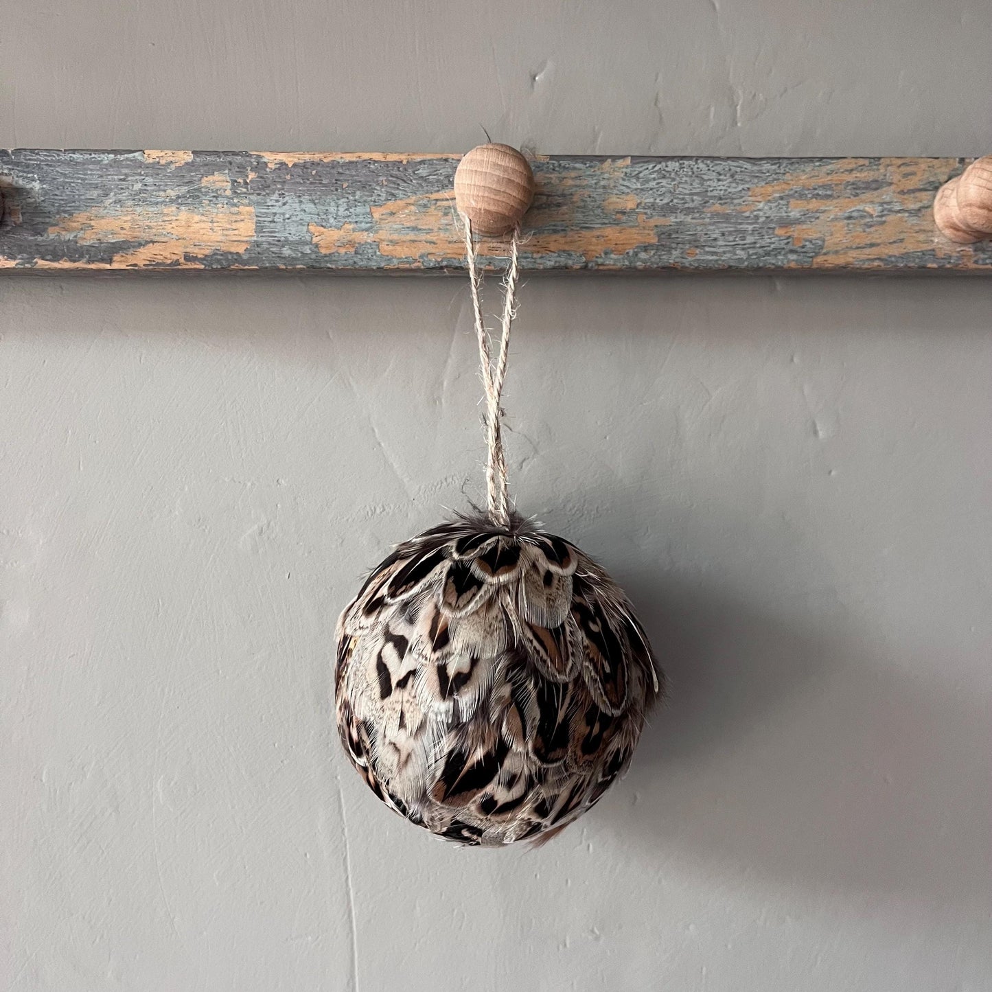 Baubles | Feather baubles | Farmhouse Christmas decorations | Country living Christmas | Feather decorations | Tree decorations