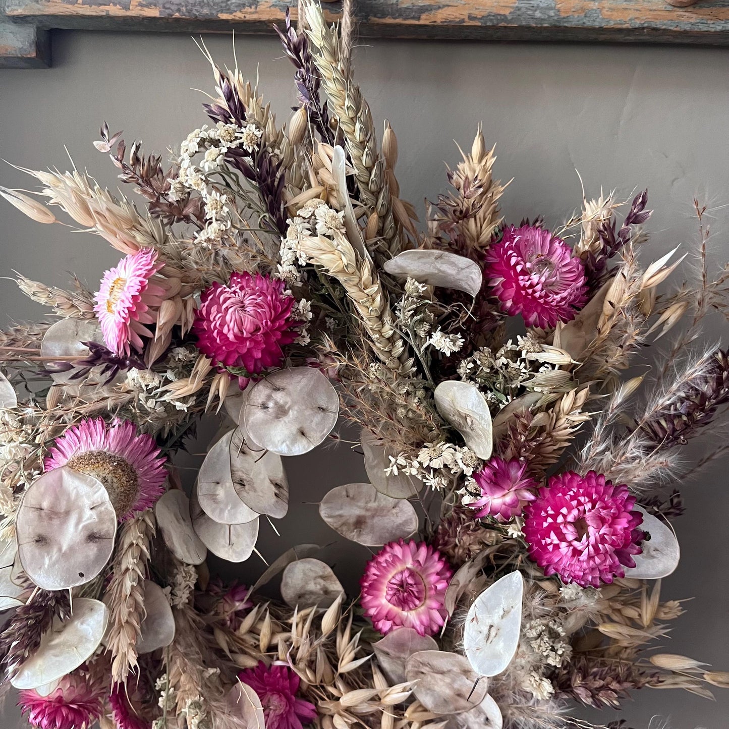 Dried flower wreath | Everlasting flower | Farmhouse style | Farmhouse home | Country living | Winter Wreath | Farmhouse wreath | 22cm