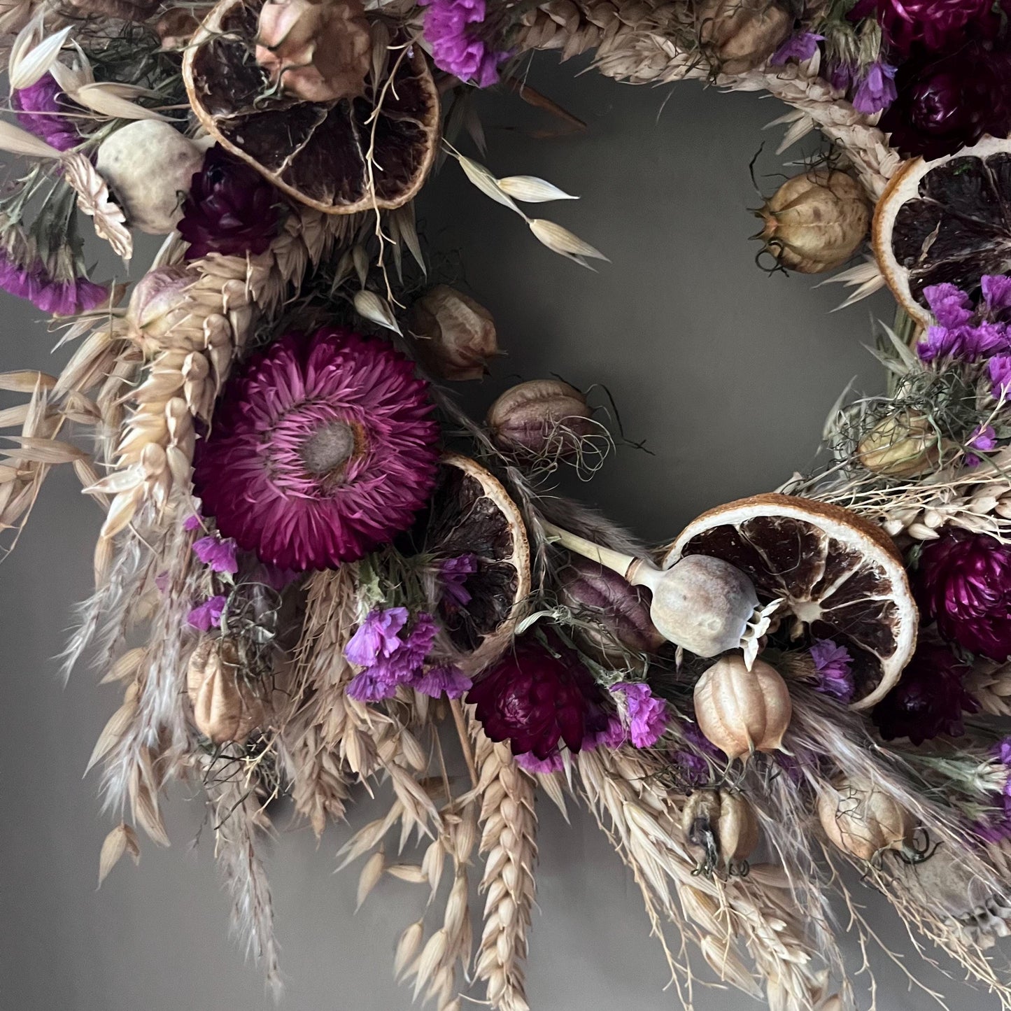 Autumn flower wreath | Dried flowers | Farmhouse home | Country living | Seasonal Front door decor | Autumnal Farmhouse wreath | 25cm